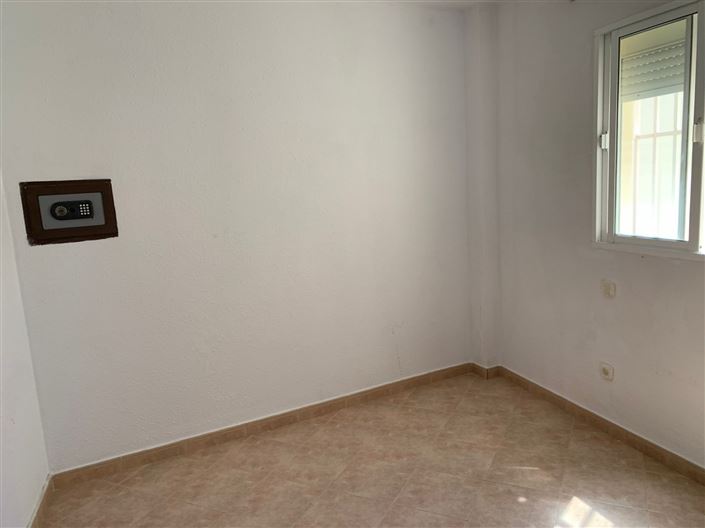 Image No.38-4 Bed House for sale