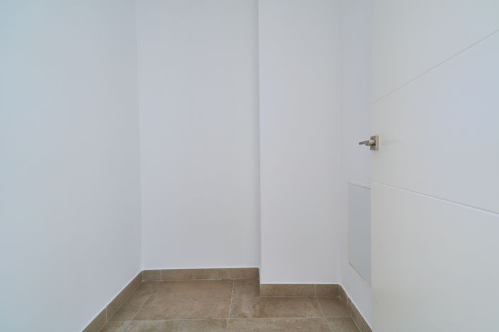 Image No.28-3 Bed Apartment for sale