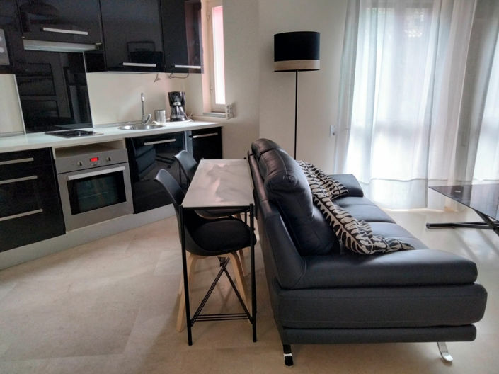 Image No.1-Studio for sale