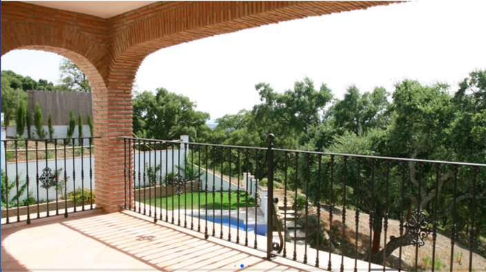 Image No.2-5 Bed Villa for sale