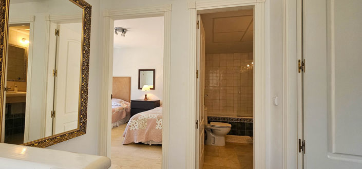 Image No.11-3 Bed Property for sale