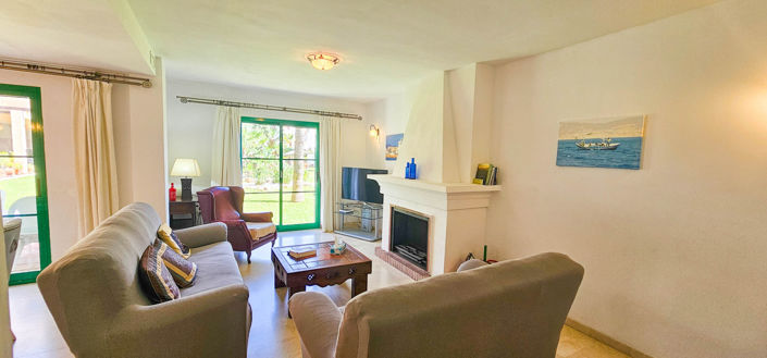 Image No.19-3 Bed Property for sale