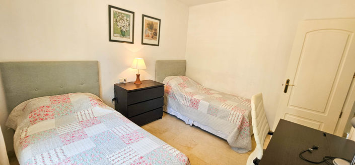 Image No.28-3 Bed Property for sale