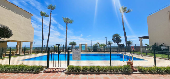 Image No.50-3 Bed Property for sale