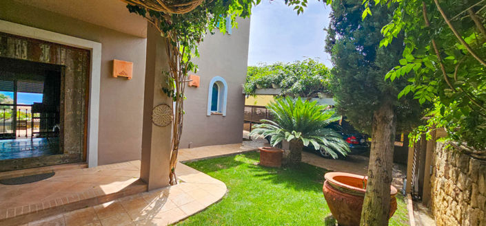 Image No.2-6 Bed Villa for sale