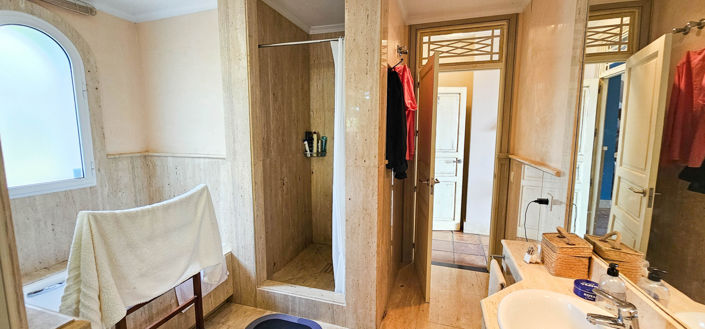 Image No.41-6 Bed Villa for sale