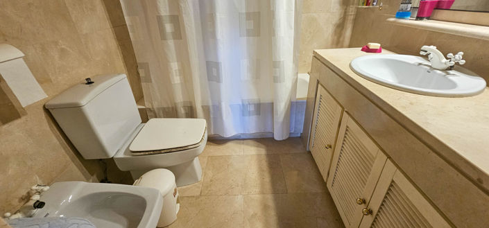 Image No.18-2 Bed Apartment for sale