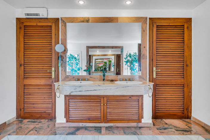 Image No.27-Villa de 5 chambres à vendre à Estepona