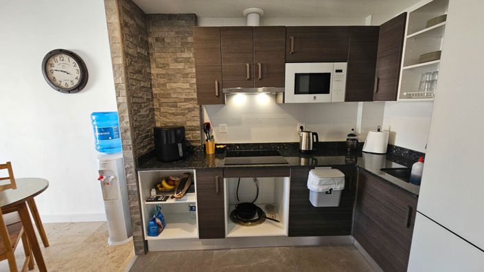 Image No.15-2 Bed Property for sale