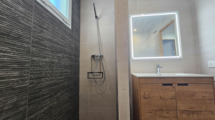 Image No.40-2 Bed Property for sale