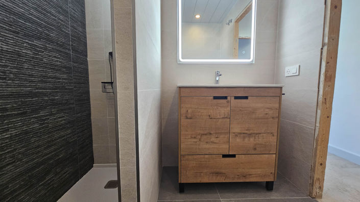 Image No.9-2 Bed Property for sale