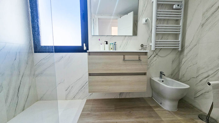 Image No.26-3 Bed Penthouse for sale