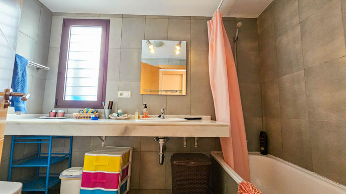 Image No.39-2 Bed Apartment for sale