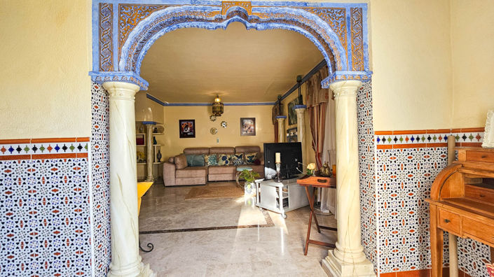 Image No.11-4 Bed House for sale