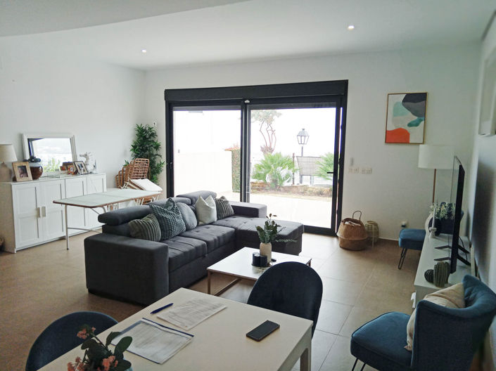 Image No.1-3 Bed Townhouse for sale