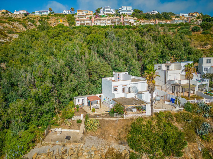 Image No.1-2 Bed Villa for sale