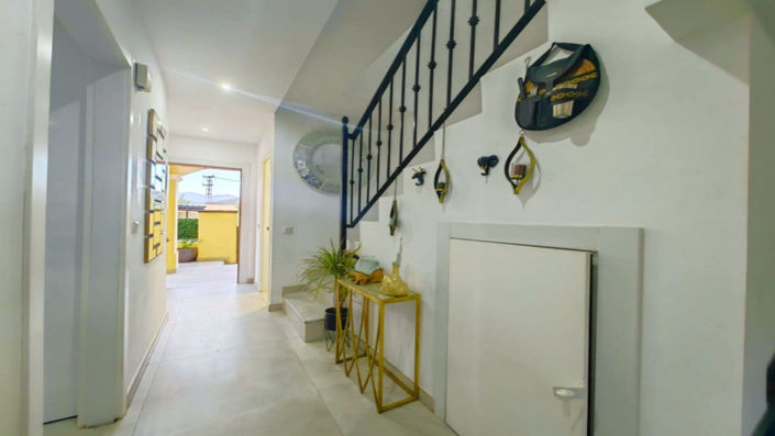 Image No.16-3 Bed House for sale