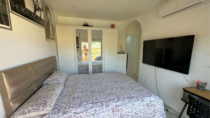 Image No.20-3 Bed House for sale