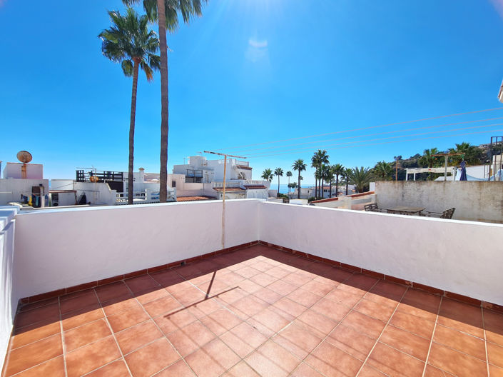 Image No.1-2 Bed House for sale