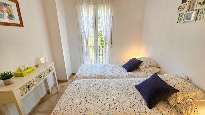 Image No.34-3 Bed House for sale