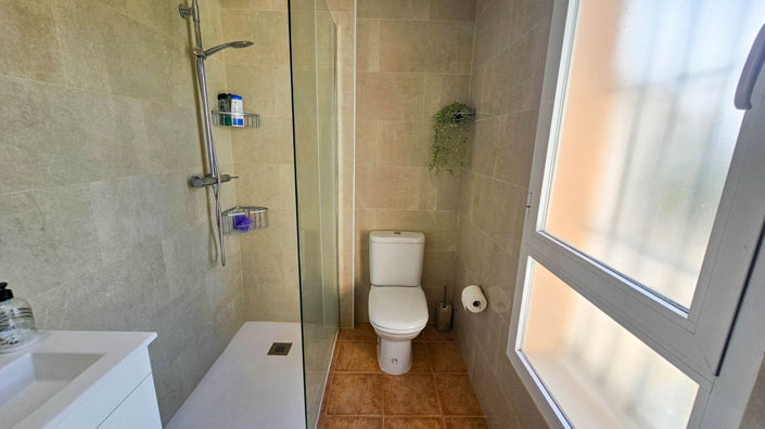 Image No.40-3 Bed House for sale