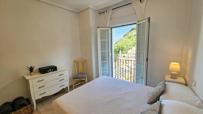 Image No.47-3 Bed House for sale