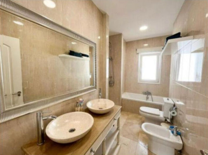 Image No.14-5 Bed House for sale