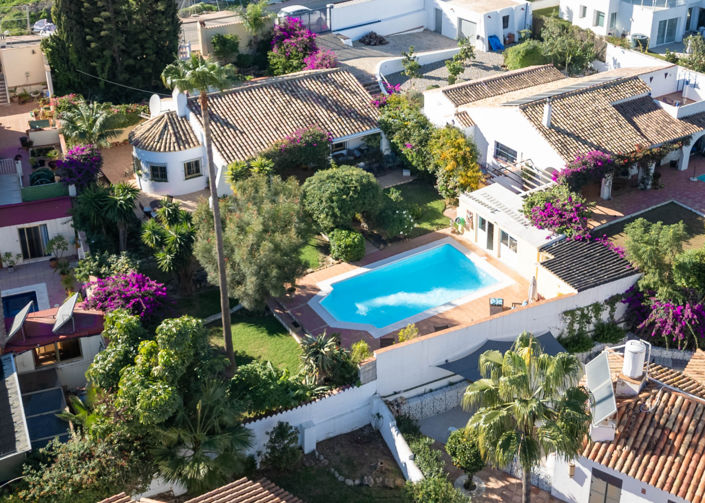 Image No.1-Villa de 3 chambres à vendre à Estepona