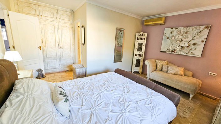 Image No.19-3 Bed Villa for sale