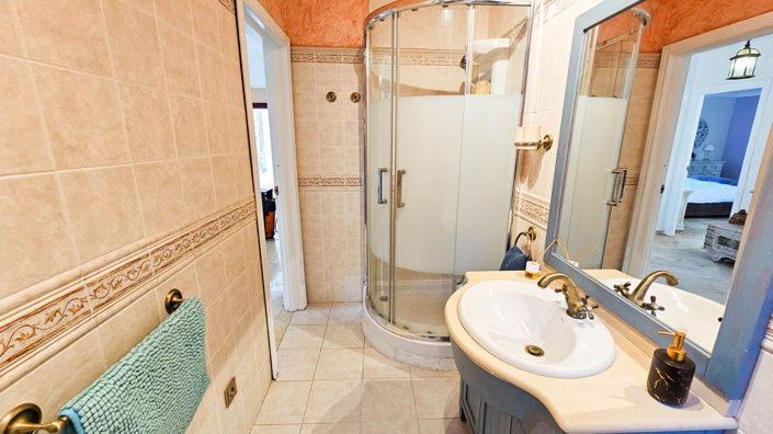 Image No.26-3 Bed Villa for sale