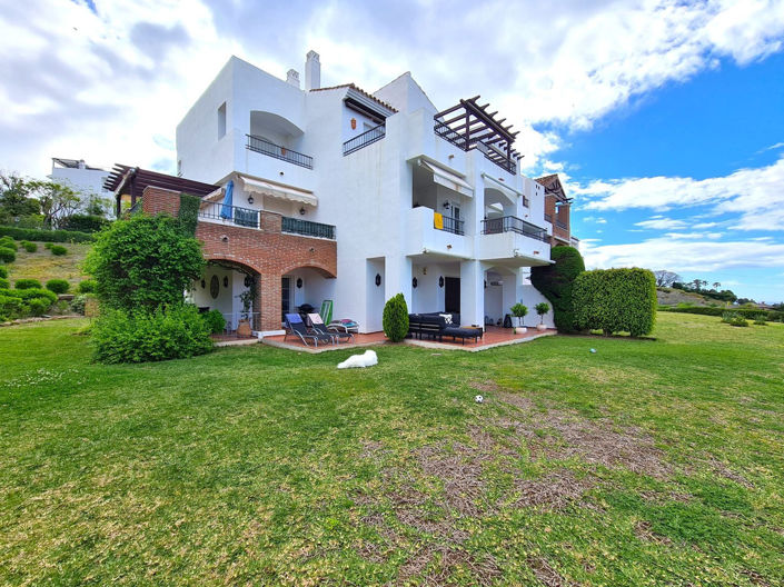 Image No.1-3 Bed Property for sale