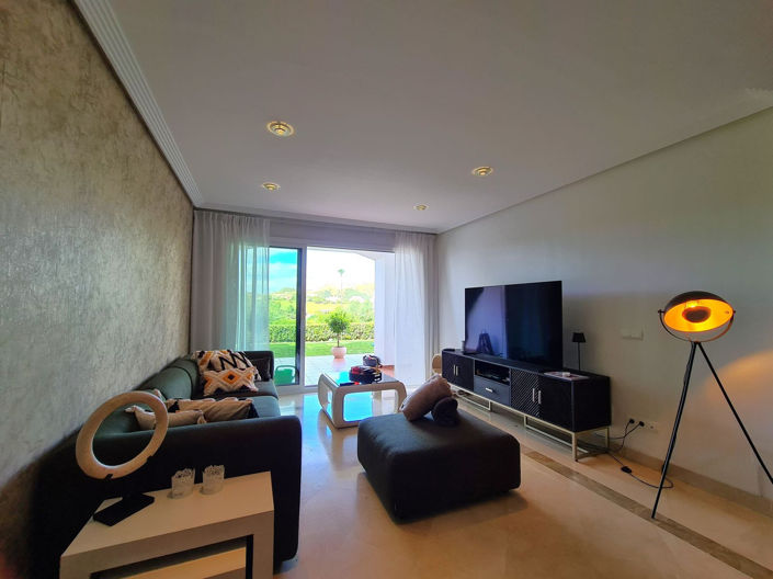 Image No.19-3 Bed Property for sale