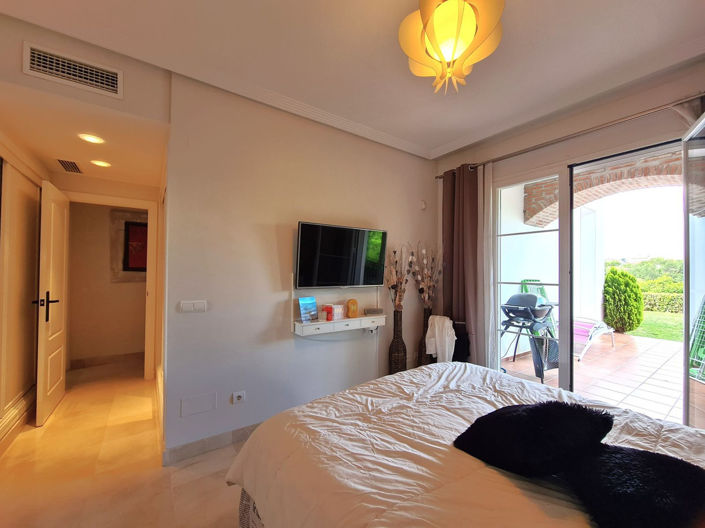 Image No.25-3 Bed Property for sale