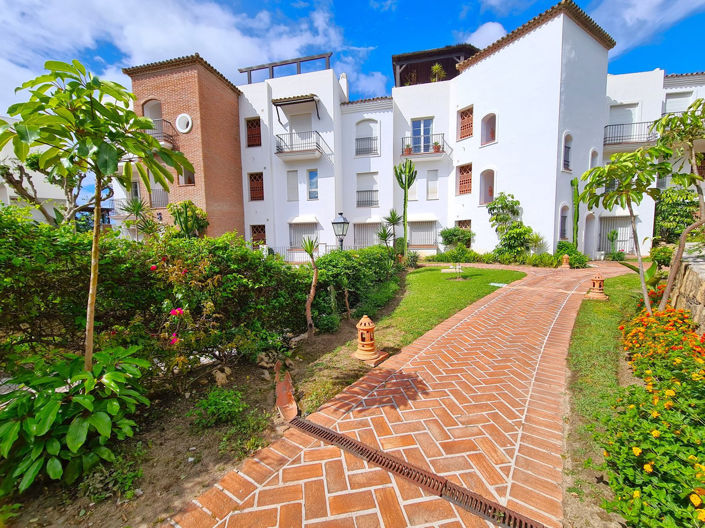 Image No.33-3 Bed Property for sale