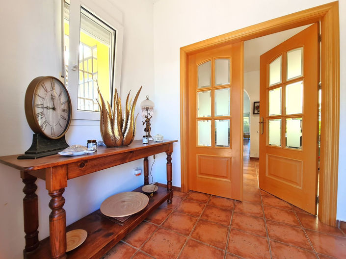 Image No.24-3 Bed House for sale