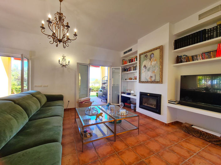 Image No.27-3 Bed House for sale