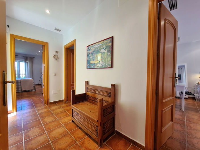 Image No.38-3 Bed House for sale