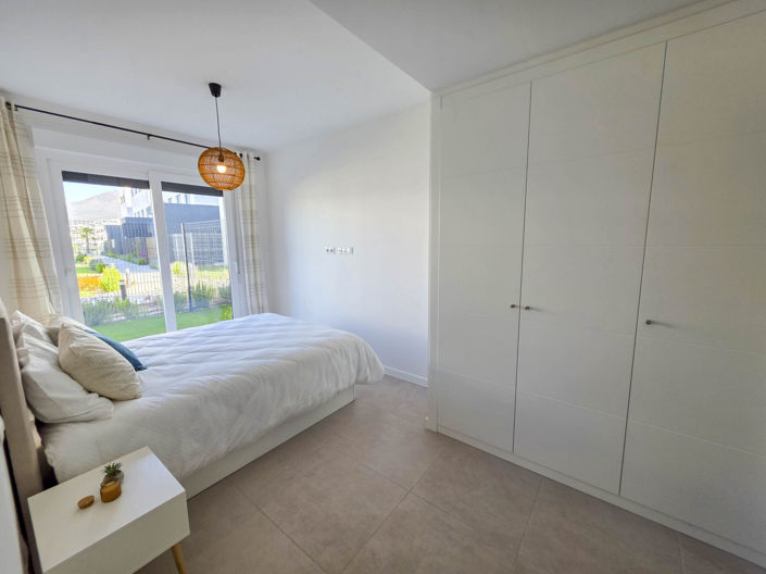 Image No.22-3 Bed Property for sale