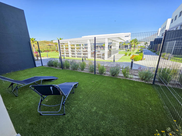 Image No.3-3 Bed Property for sale