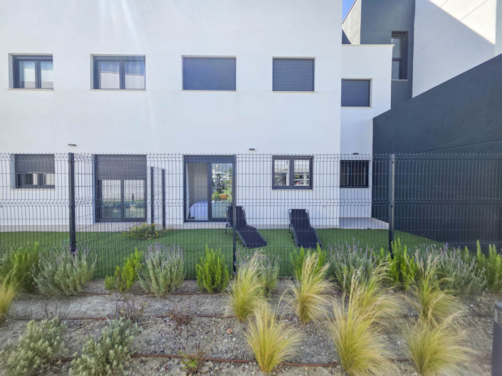 Image No.4-3 Bed Property for sale