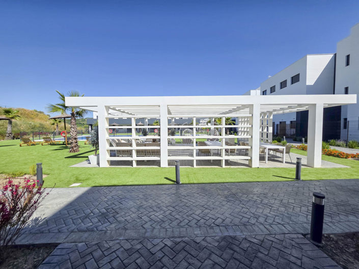 Image No.41-3 Bed Property for sale