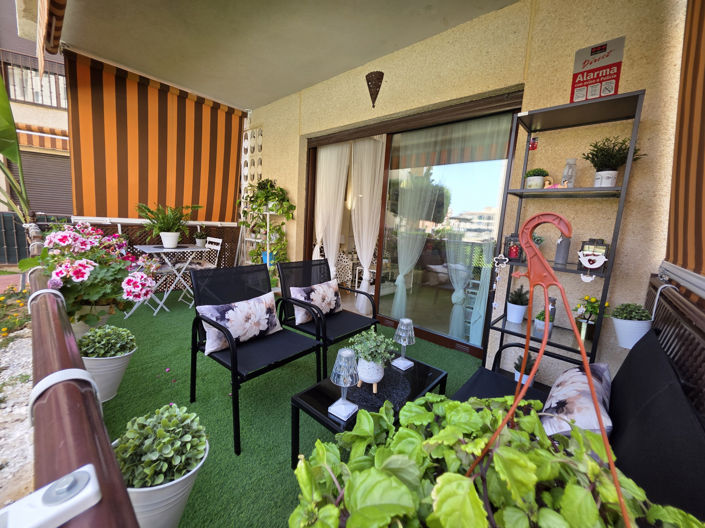 Image No.1-Studio for sale