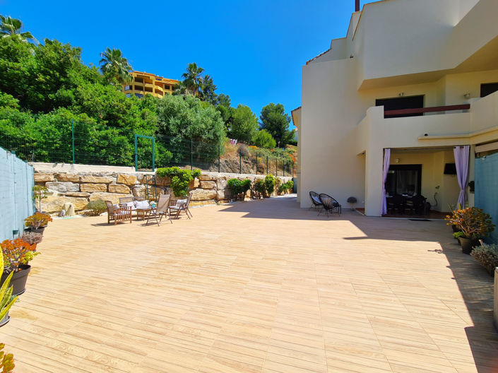 Image No.17-3 Bed Apartment for sale