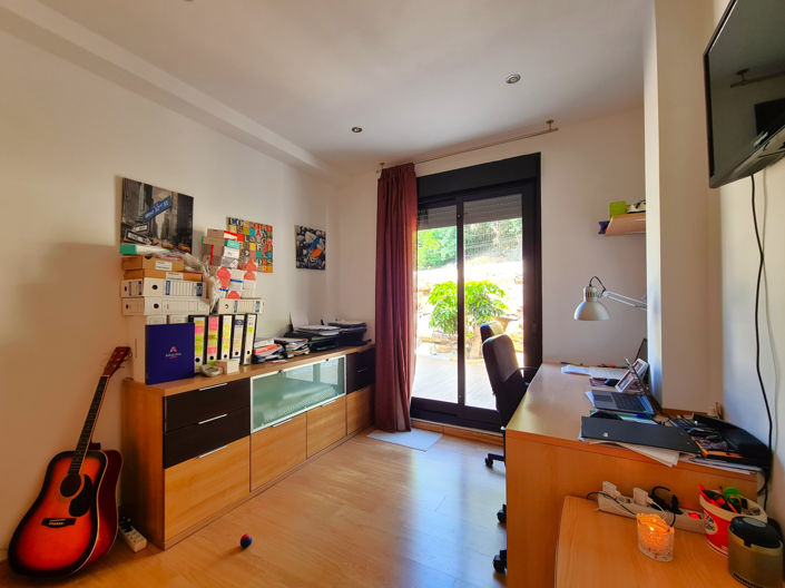 Image No.36-3 Bed Apartment for sale