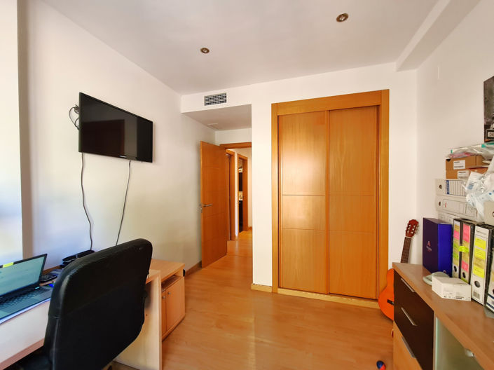 Image No.40-3 Bed Apartment for sale