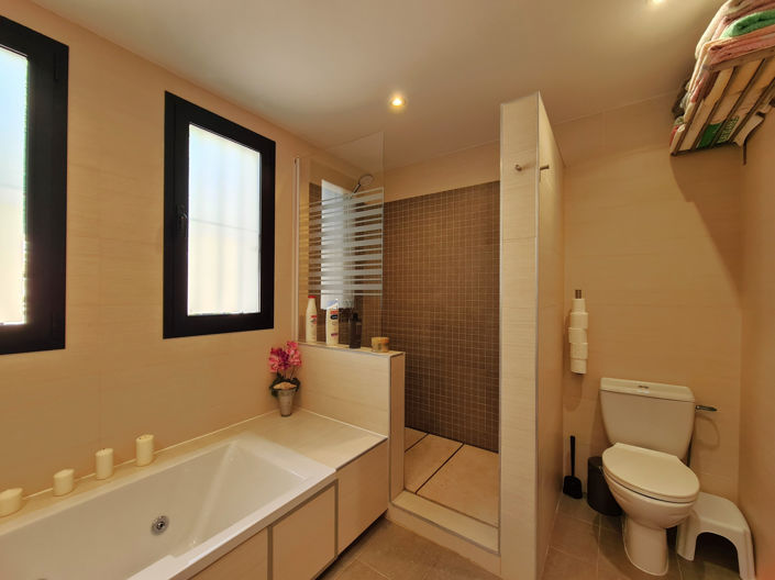 Image No.47-3 Bed Apartment for sale