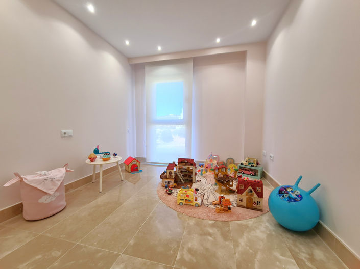 Image No.22-3 Bed Apartment for sale