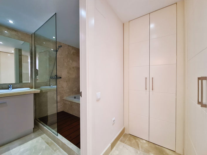 Image No.33-3 Bed Apartment for sale