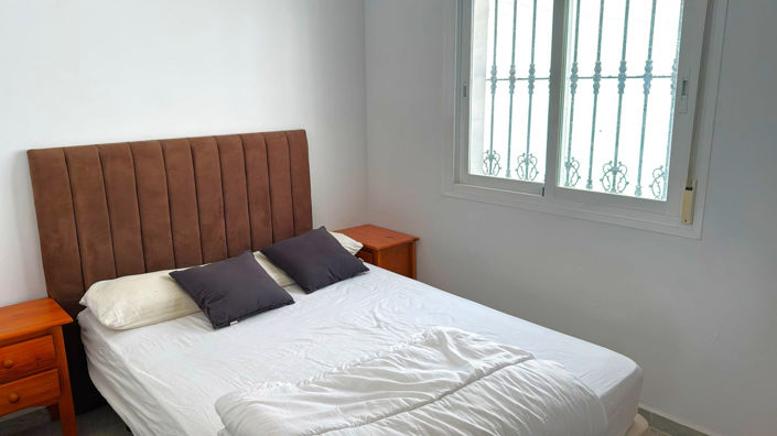 Image No.24-3 Bed House for sale