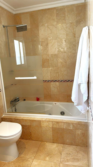 Image No.28-3 Bed House for sale